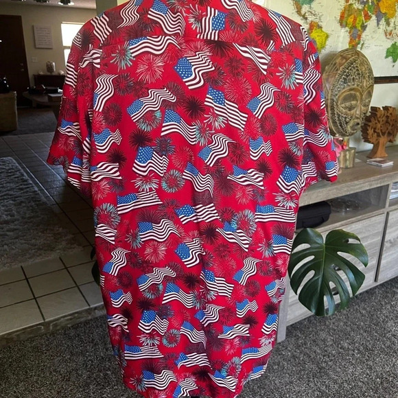 NWOT Free Planet button down shirt - Picture 4 of 7